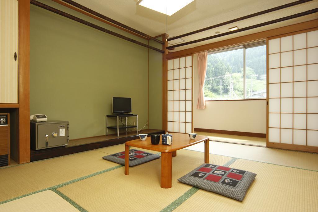 Kadoya Shinkan Kami  Buitenkant foto